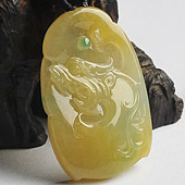冰种黄翡略飘翠缅甸翡翠A货虎头挂件