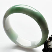 糯冰种绿晴水缅甸翡翠A货手镯（57.9mm）