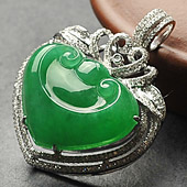 冰种正阳绿缅甸翡翠A货镶白金心形胸坠（真钻）
