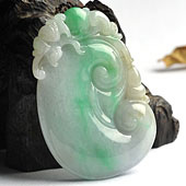 糯冰种飘翠缅甸翡翠A货如意挂件