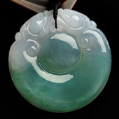 冰种翠色缅甸翡翠A货双龙如意挂件