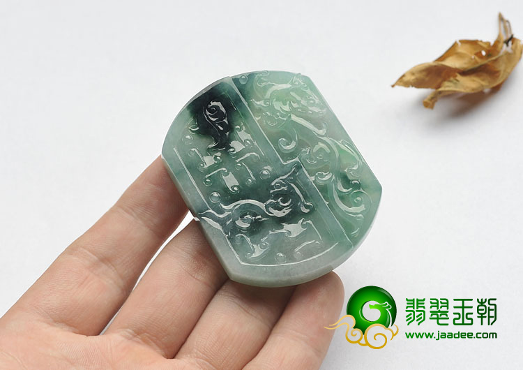 冰种飘花缅甸翡翠A货仿古龙凤牌挂件
