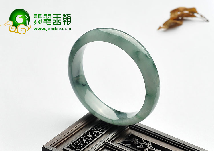 糯冰种晴水飘花缅甸翡翠A货手镯（56.1mm）
