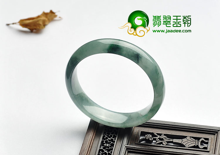 糯冰种晴水飘花缅甸翡翠A货手镯（56.1mm）