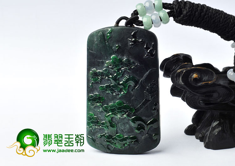 糯冰种癣加绿缅甸翡翠A货山水牌挂件