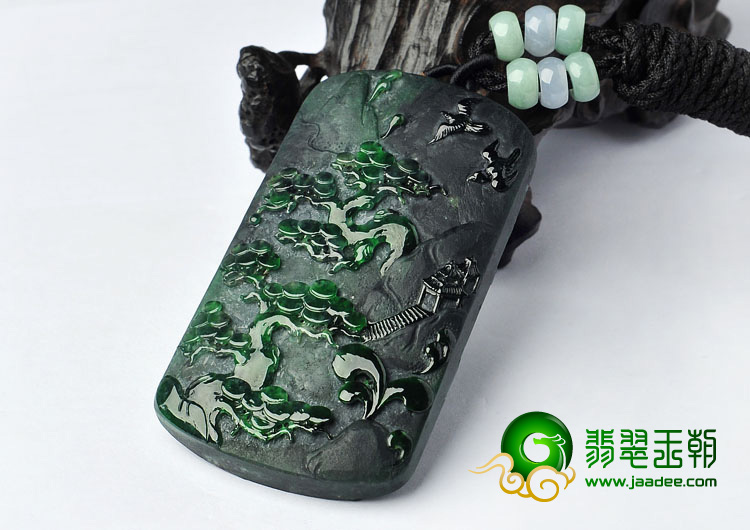 糯冰种癣加绿缅甸翡翠A货山水牌挂件