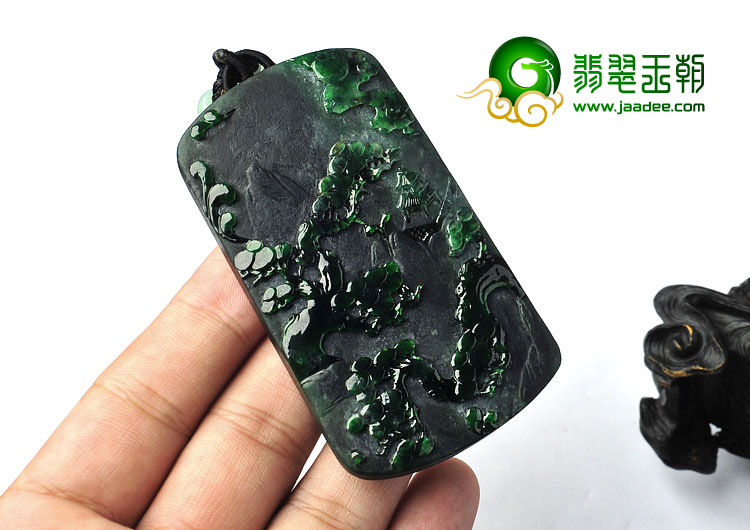 糯冰种癣加绿缅甸翡翠A货山水牌挂件