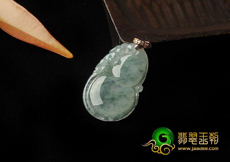 冰种飘花缅甸翡翠A货福禄寿挂件
