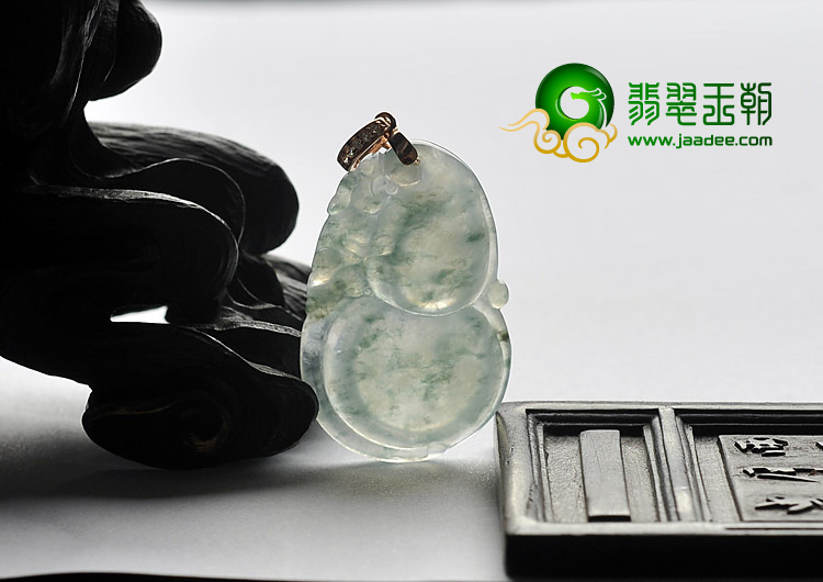 冰种飘花缅甸翡翠A货福禄寿挂件