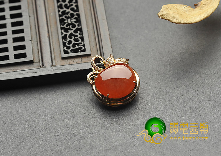 糯冰种红黄翡缅甸翡翠A货镶玫瑰金胸坠（真钻）