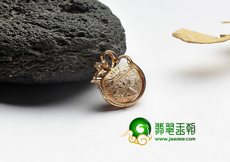 糯冰种红黄翡缅甸翡翠A货镶玫瑰金胸坠（真钻）