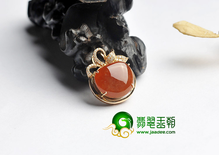 糯冰种红黄翡缅甸翡翠A货镶玫瑰金胸坠（真钻）