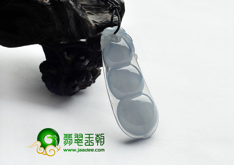 冰种紫罗兰缅甸翡翠A货四季豆挂件