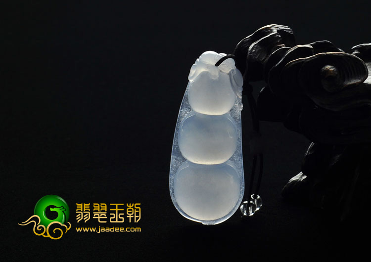 冰种紫罗兰缅甸翡翠A货四季豆挂件