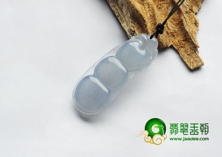 冰种紫罗兰缅甸翡翠A货四季豆挂件