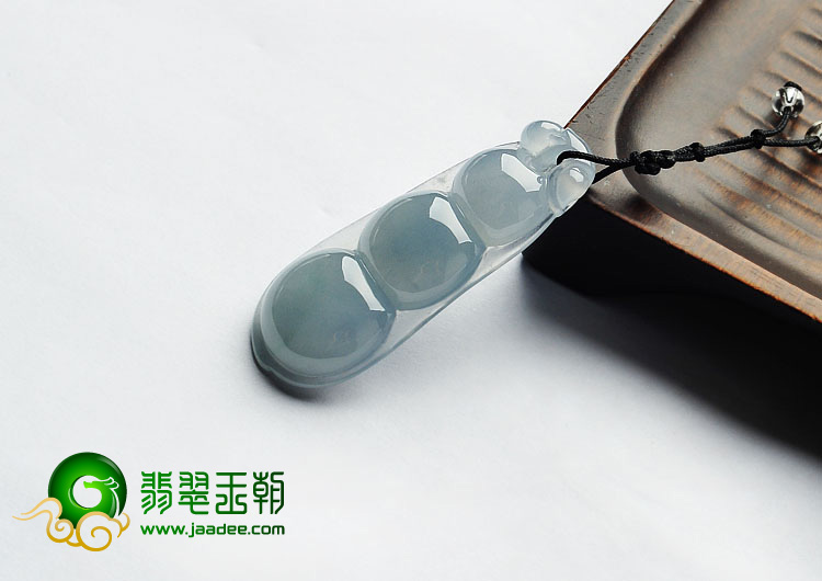 冰种紫罗兰缅甸翡翠A货四季豆挂件