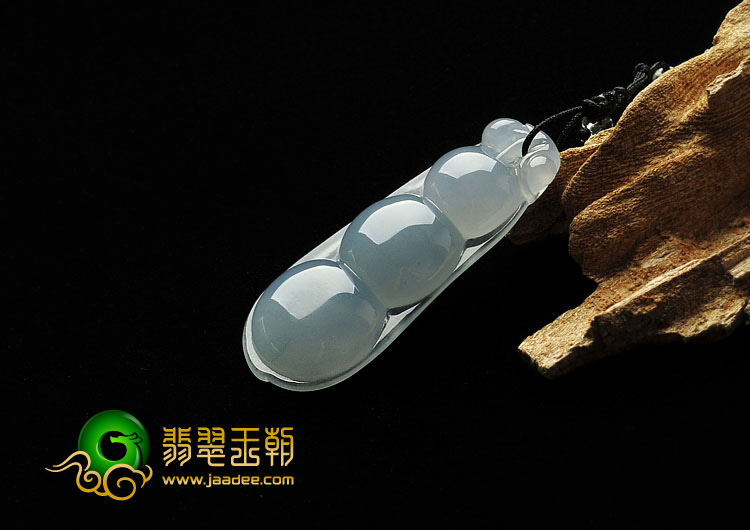 冰种紫罗兰缅甸翡翠A货四季豆挂件