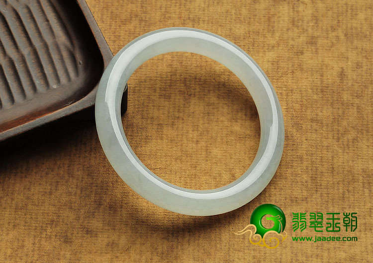 冰种晴水缅甸翡翠A货圆条手镯（57.1mm）