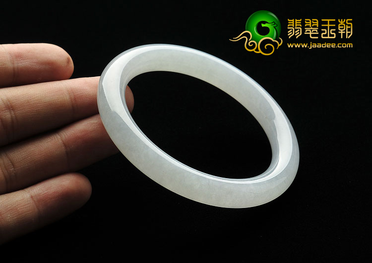 糯冰种晴水缅甸翡翠A货圆条手镯（56.9mm）