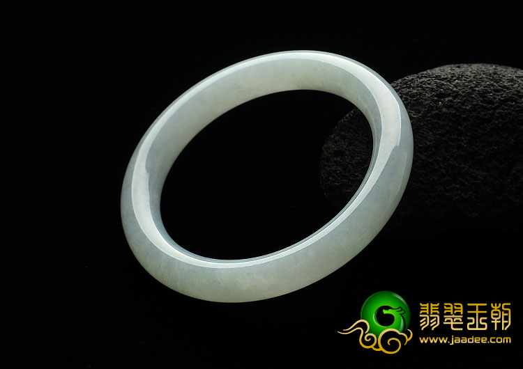 糯冰种晴水缅甸翡翠A货圆条手镯（56.2mm）