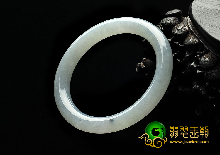 糯冰种晴水缅甸翡翠A货圆条手镯（56.7mm）