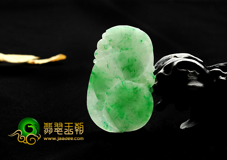 糯冰种飘翠缅甸翡翠A货貔貅挂件