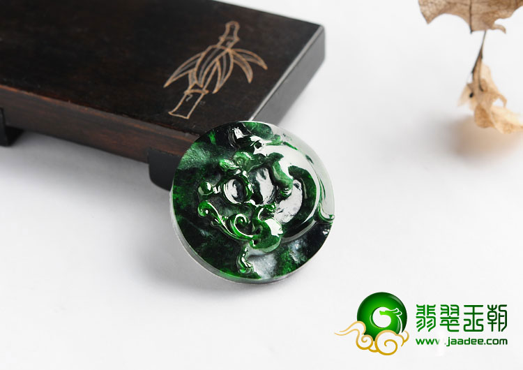 细糯种癣加绿缅甸翡翠A货螭龙平安扣挂件