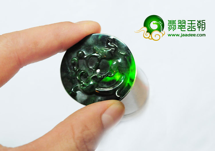 细糯种癣加绿缅甸翡翠A货螭龙平安扣挂件