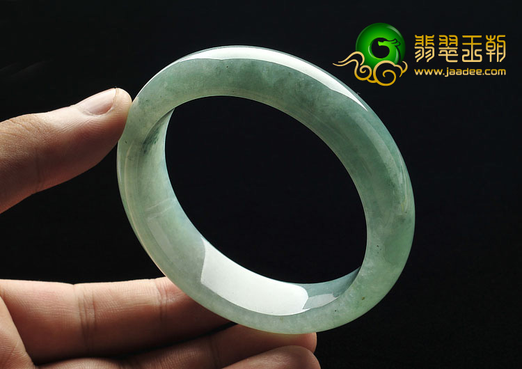 糯冰种晴水缅甸翡翠A货手镯（58.7mm）