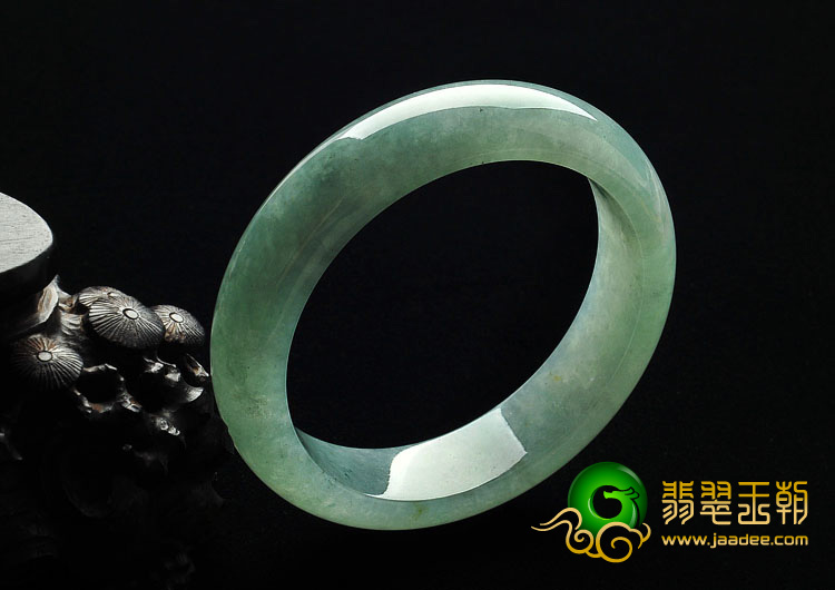 糯冰种晴水缅甸翡翠A货手镯（58.7mm）