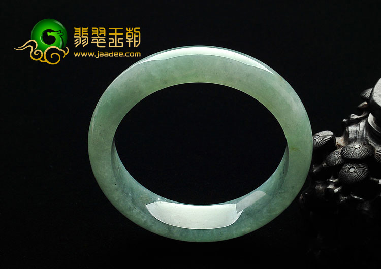 糯冰种晴水缅甸翡翠A货手镯（58.7mm）