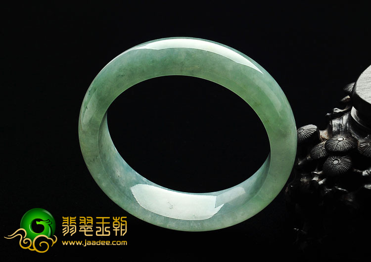 糯冰种晴水缅甸翡翠A货手镯（58.5mm）