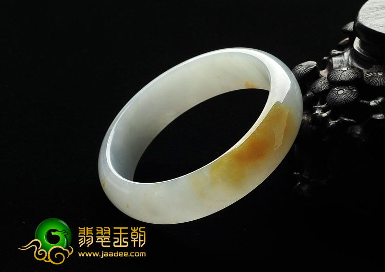 糯冰种飘黄翡缅甸翡翠A货手镯（56.4mm）