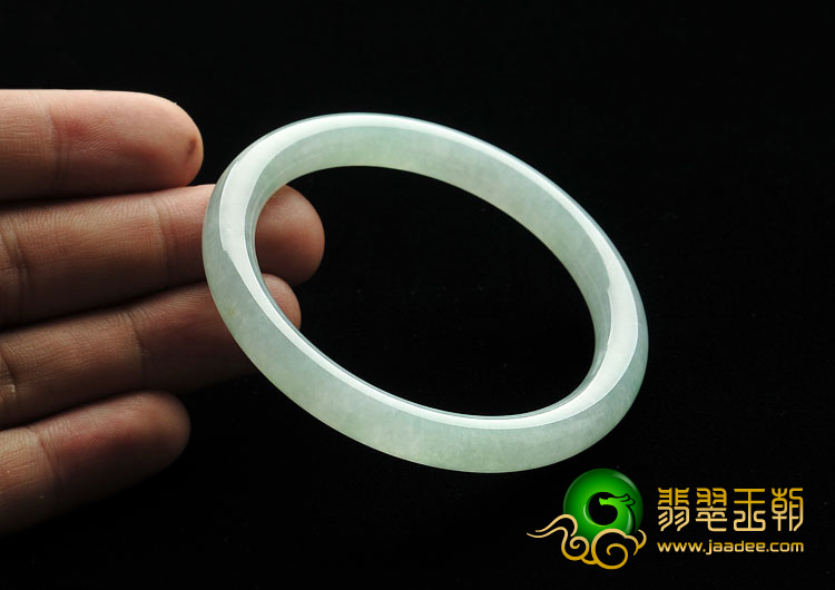 糯冰种晴水缅甸翡翠A货圆条手镯（53.4mm）