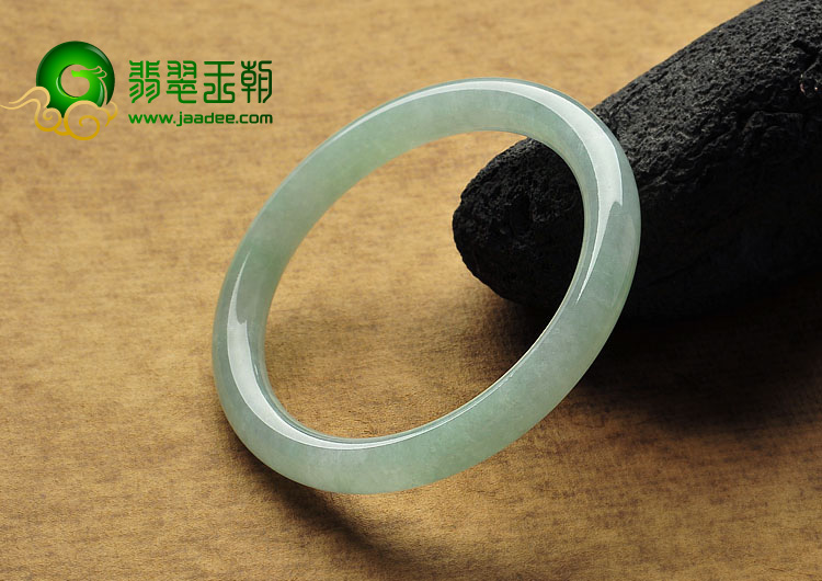 糯冰种晴水缅甸翡翠A货圆条手镯（53.4mm）