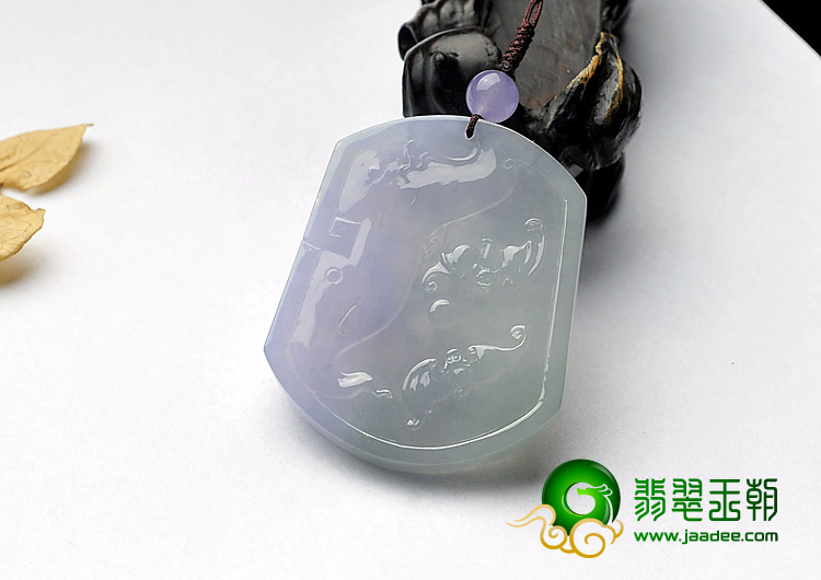 冰种春带彩缅甸翡翠A货山水牌挂件
