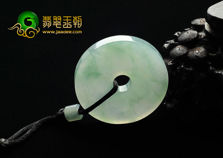 冰种飄绿花缅甸翡翠A货平安扣挂件