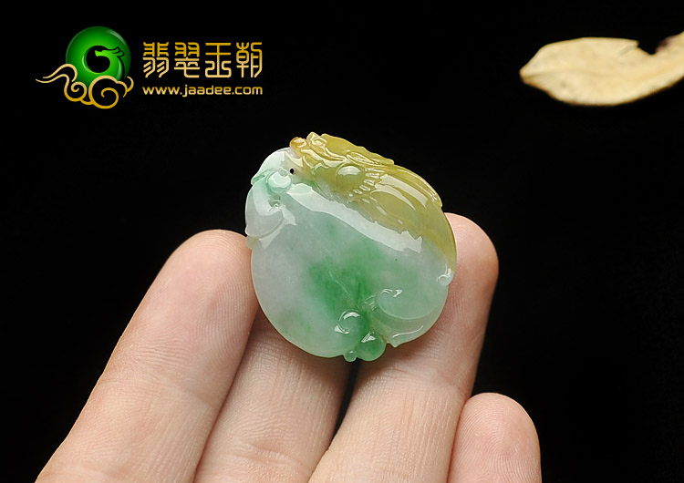 冰种黄加绿缅甸翡翠A货龙头挂件