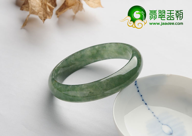 糯冰种晴水缅甸翡翠A货手镯（58.4mm）