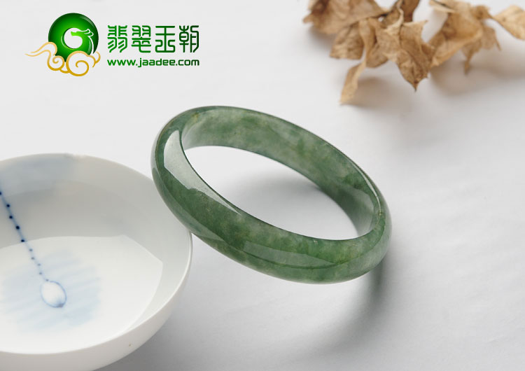 糯冰种晴水缅甸翡翠A货手镯（58.4mm）
