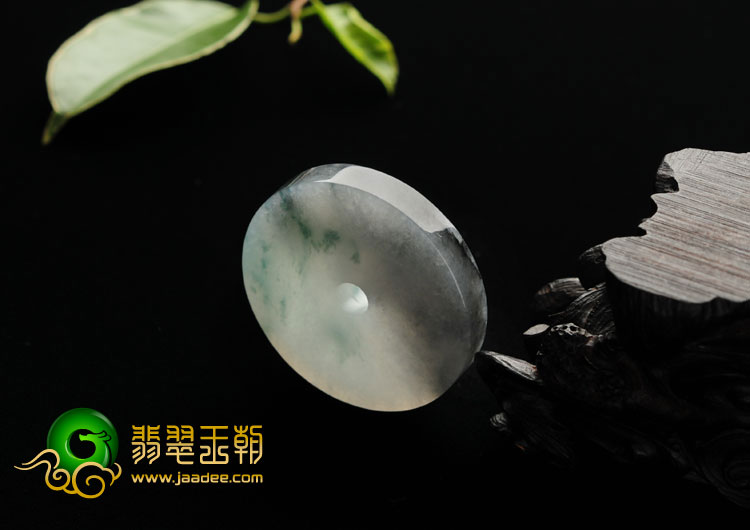 糯冰种飘花缅甸翡翠A货平安扣挂件