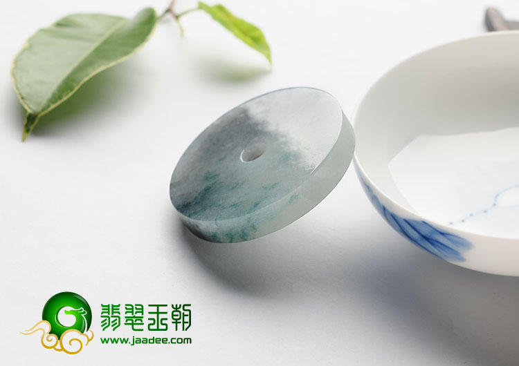 糯冰种飘花缅甸翡翠A货平安扣挂件
