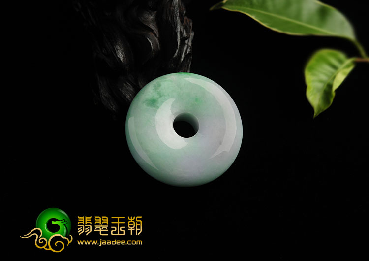 糯冰种淡春带彩缅甸翡翠A货平安扣挂件