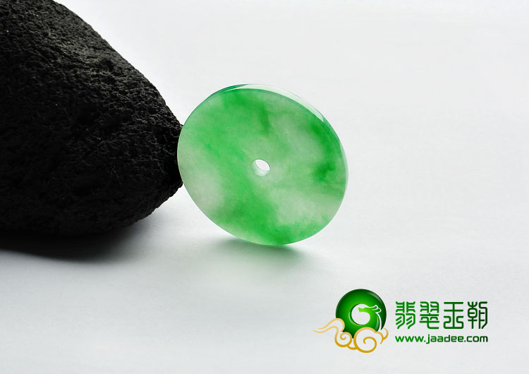 糯冰种翠色缅甸翡翠A货平安扣挂件