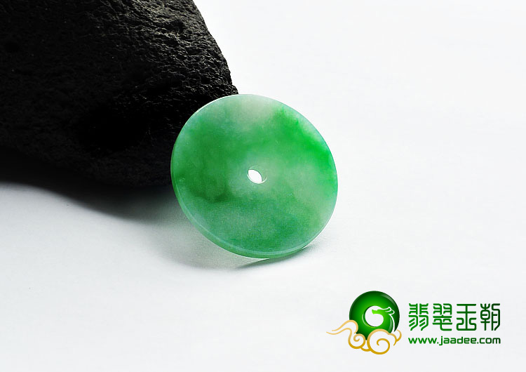 糯冰种翠色缅甸翡翠A货平安扣挂件