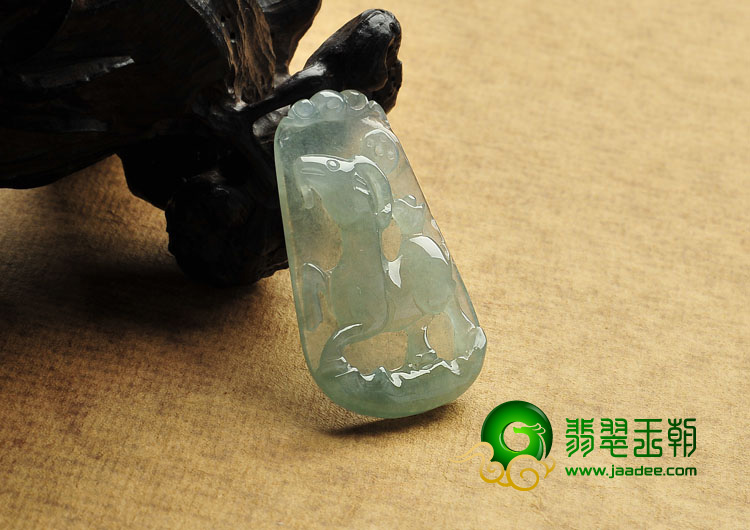 冰种晴水缅甸翡翠A货羊挂件