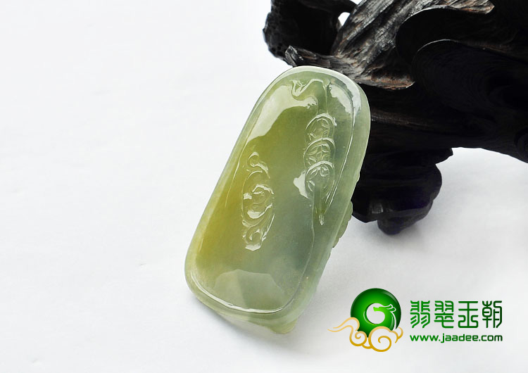 冰种淡黄翡缅甸翡翠A货虎牌挂件