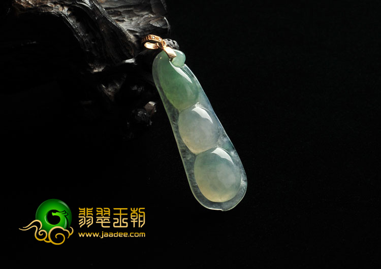 冰种晴水缅甸翡翠A货四季豆挂件
