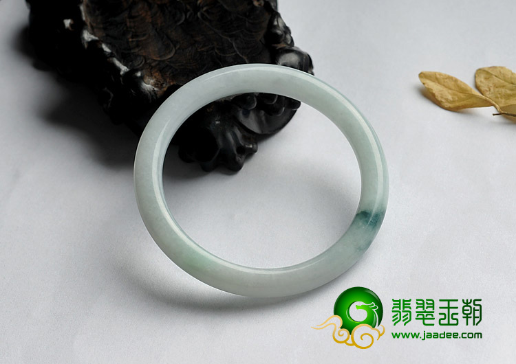 糯冰种飘花缅甸翡翠A货手镯（56.7mm）