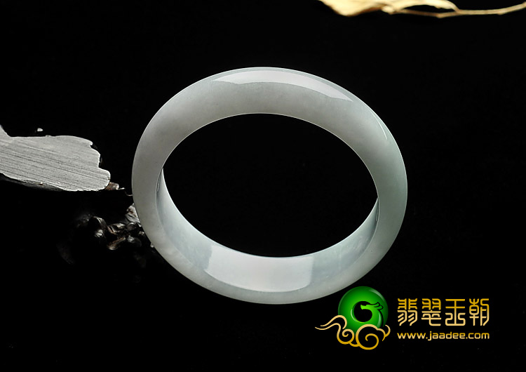 糯冰种晴水缅甸翡翠A货手镯（61.9mm）